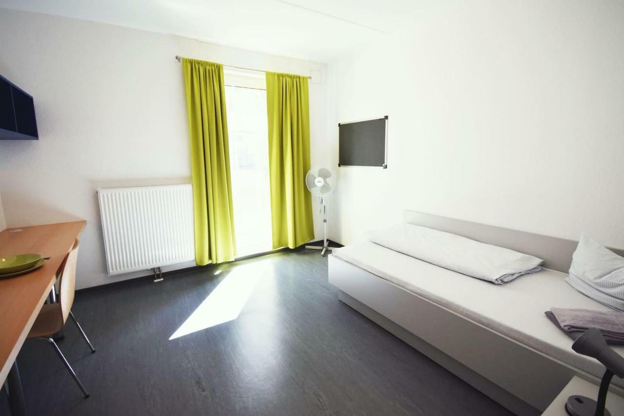 Campus-Gastehaus Aparthotel Mannheim Esterno foto